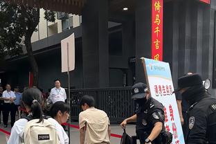 十人作战+被射40脚？横滨vs蔚山数据：射门14-40，控球35%-65%